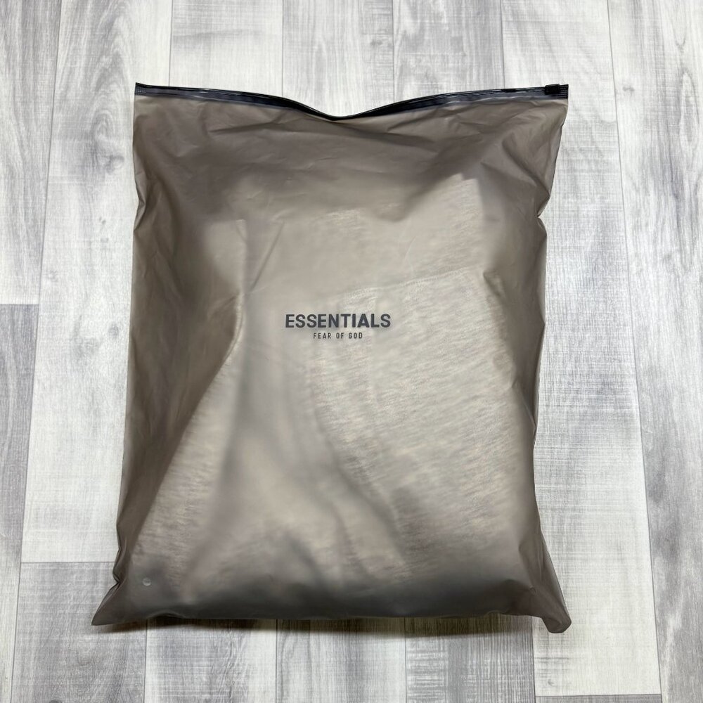 ✅Mens M Essentials Fear of God Grey/Light Oatmeal Hoodie Pullover Sweatshirt - Picture 4 of 9